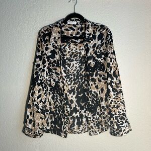 Calvin Klein 🐆 Leopard Print Button-Up Blouse 👚